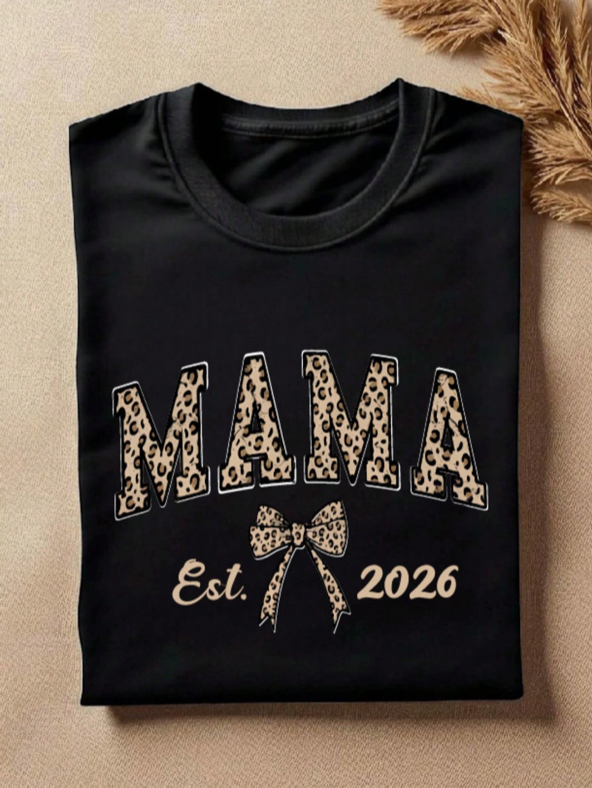 Mama Leopard Est 2026 T-Shirt