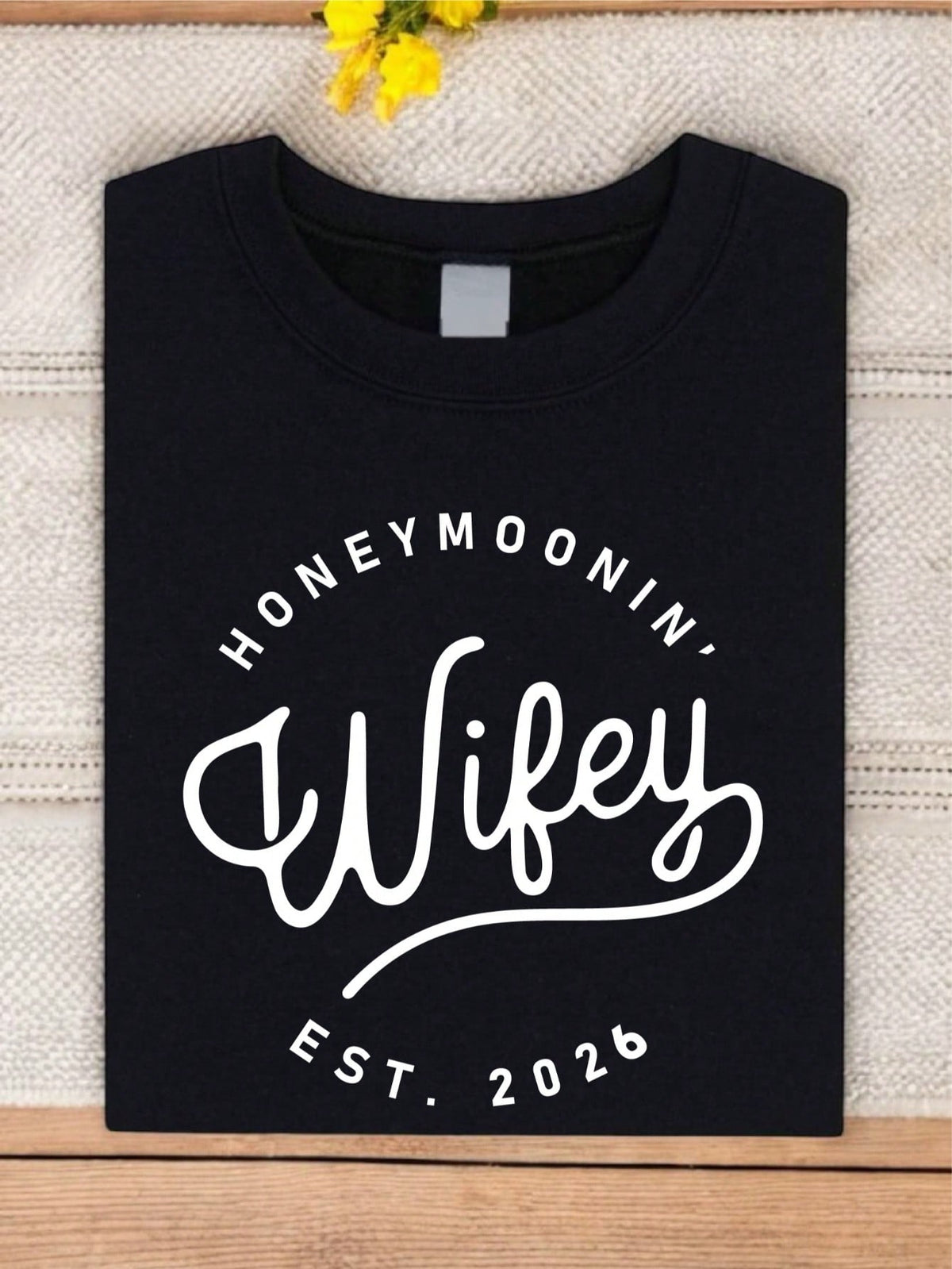 1PC Honeymoonin' Hubby EST.2026 T-Shirt