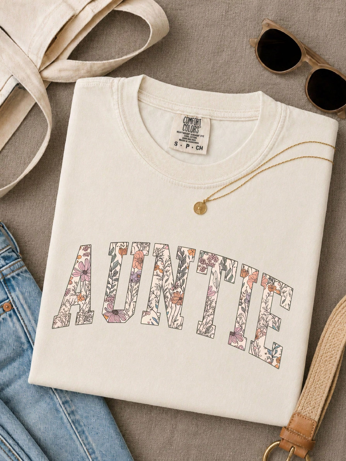Comfort® Auntie T-Shirt