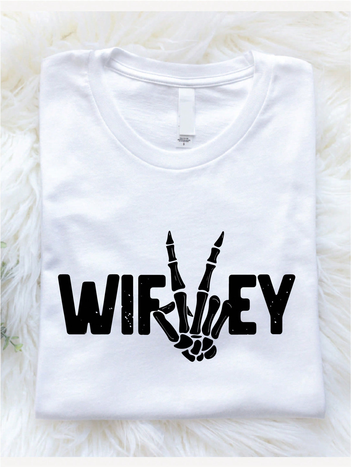 1PC Skeleton Hand Wifey & Hubby T-Shirt