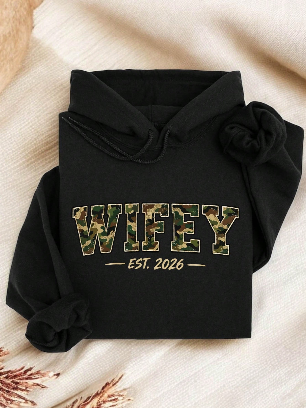1 PC Wifey Hubby Est 2026 Hoodie