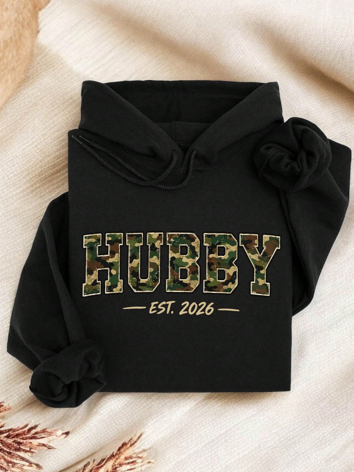 1 PC Wifey Hubby Est 2026 Hoodie