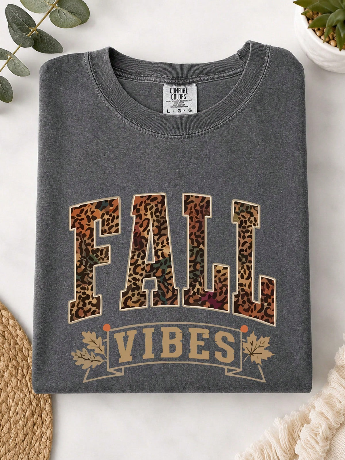 Leopard Fall Vibes T-Shirt