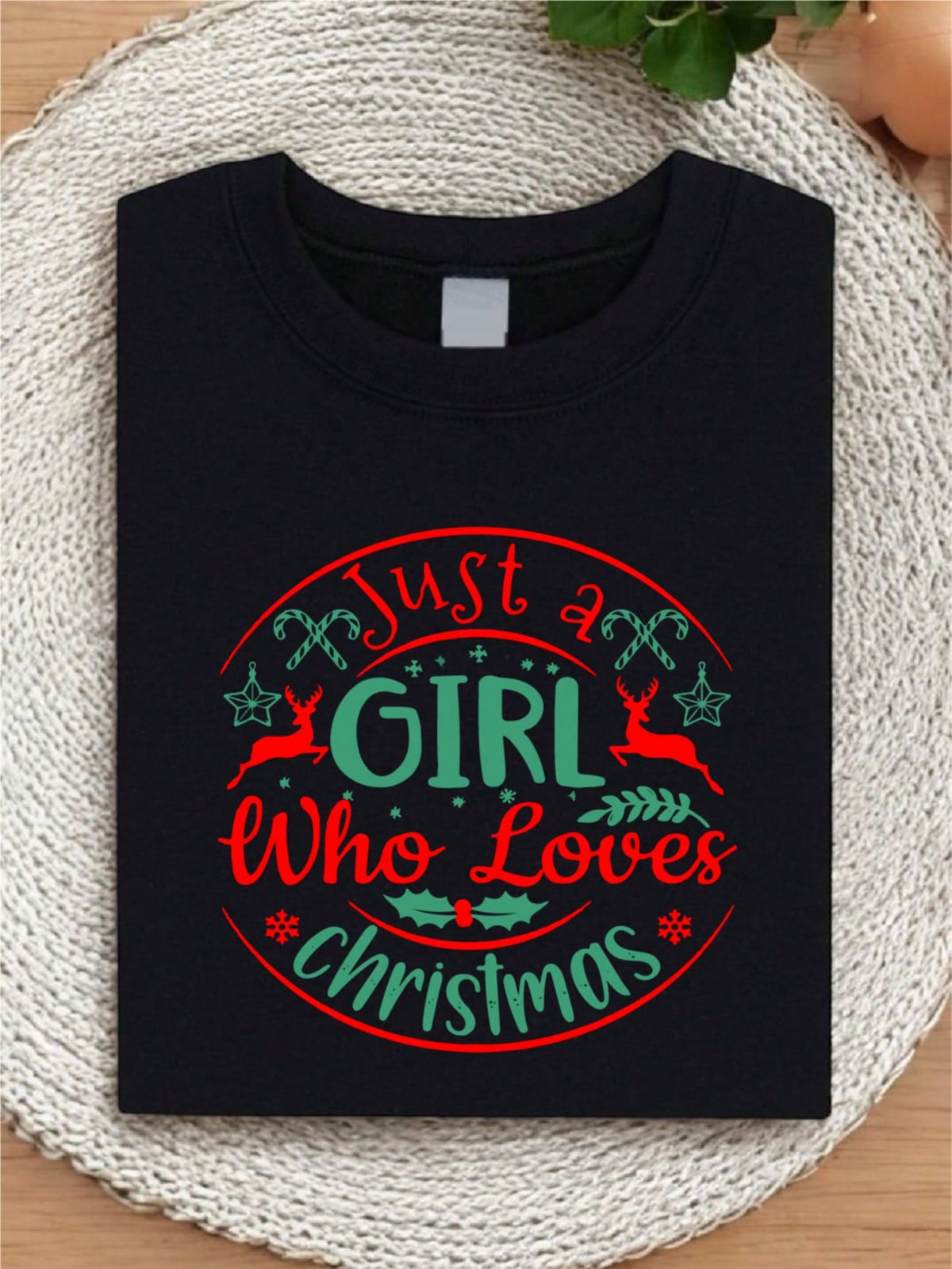 Just A Girl Who Loves Christmas T-Shirt