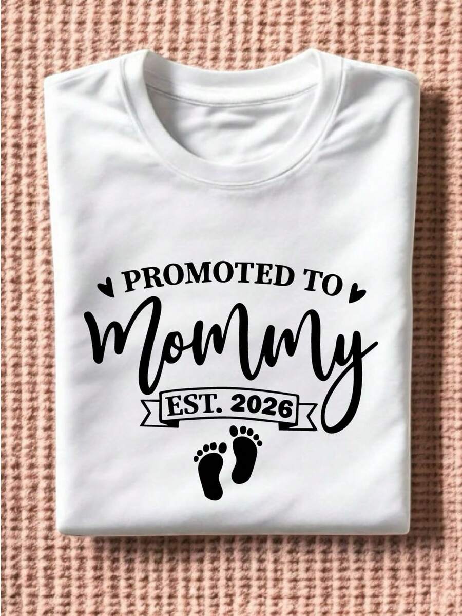 1 PC Promoted To Mommy Est.2026 T-Shirt
