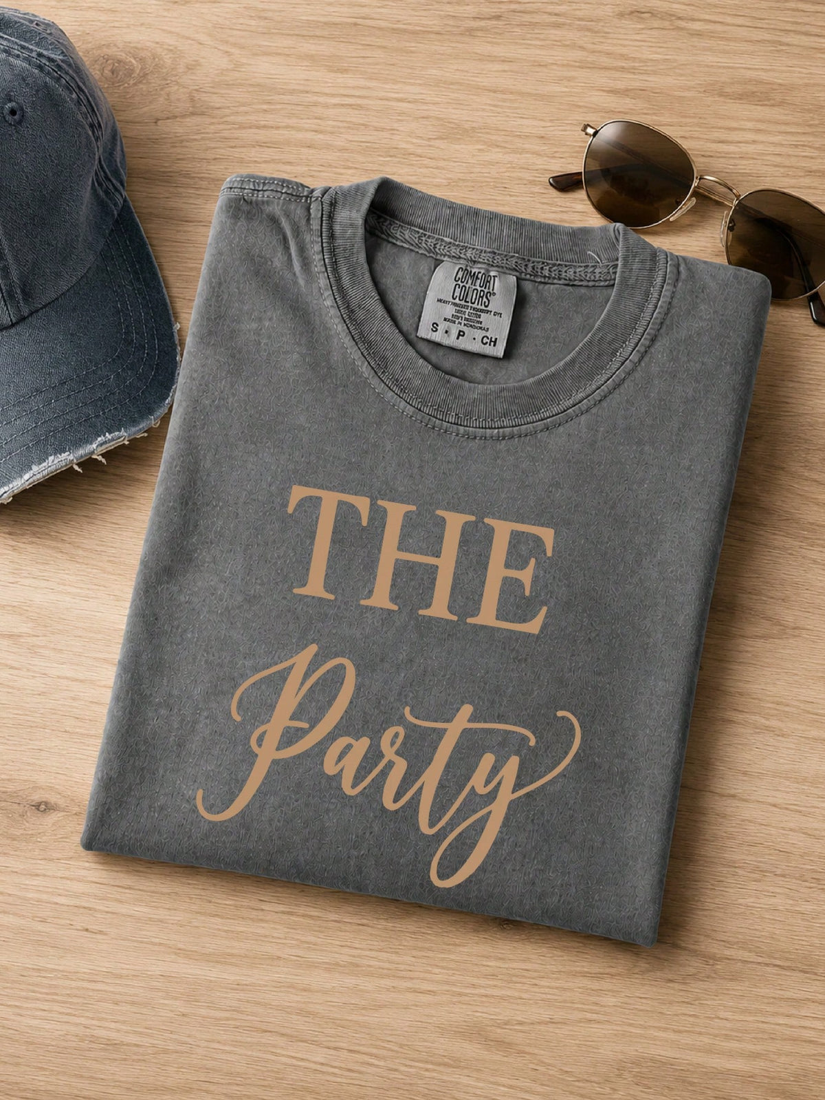 1PC Retro Bachelorette Party Comfort T-Shirt