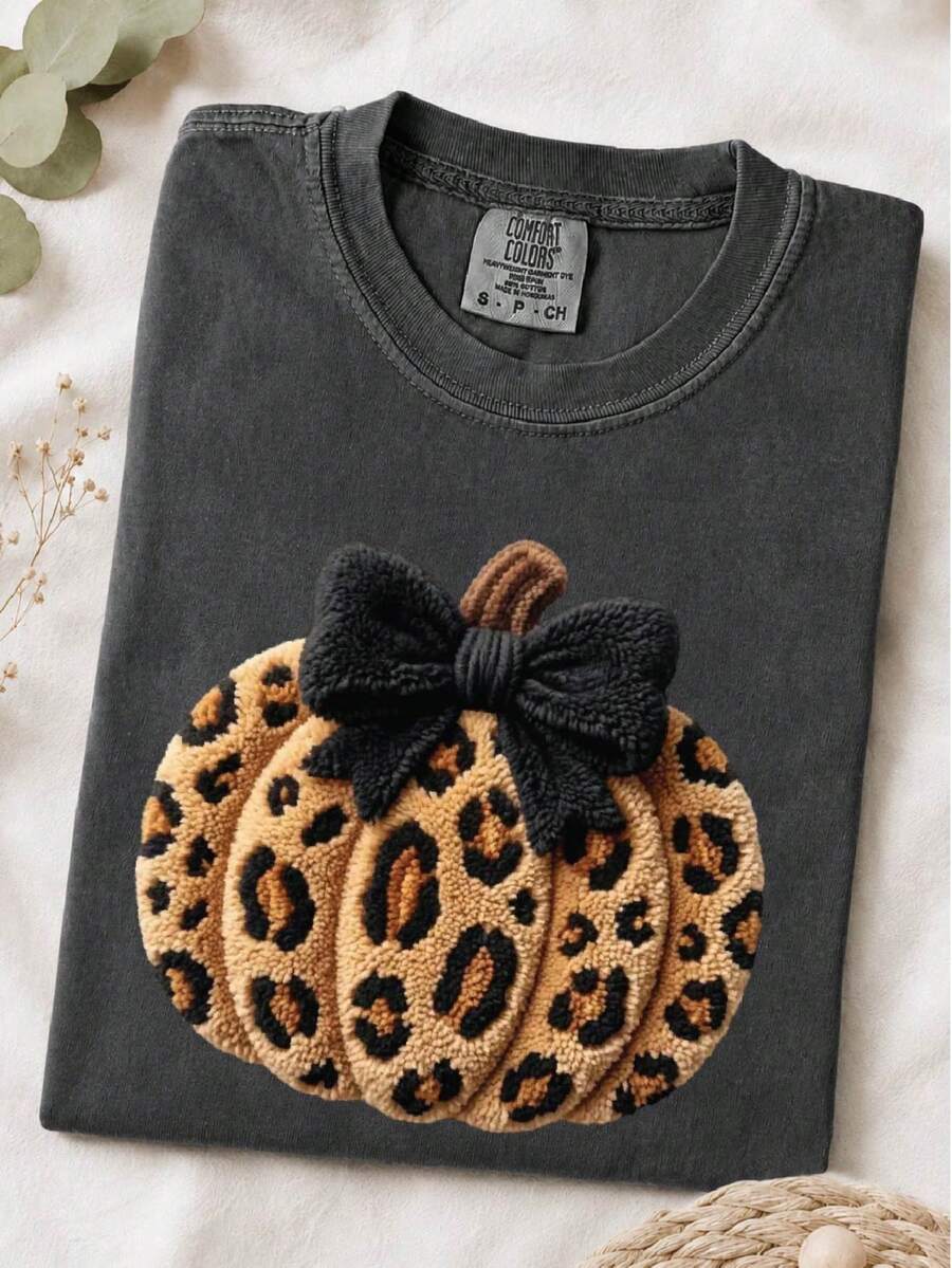 Leopard Pumpkin Bow (DTF Graphic Print) T-Shirt