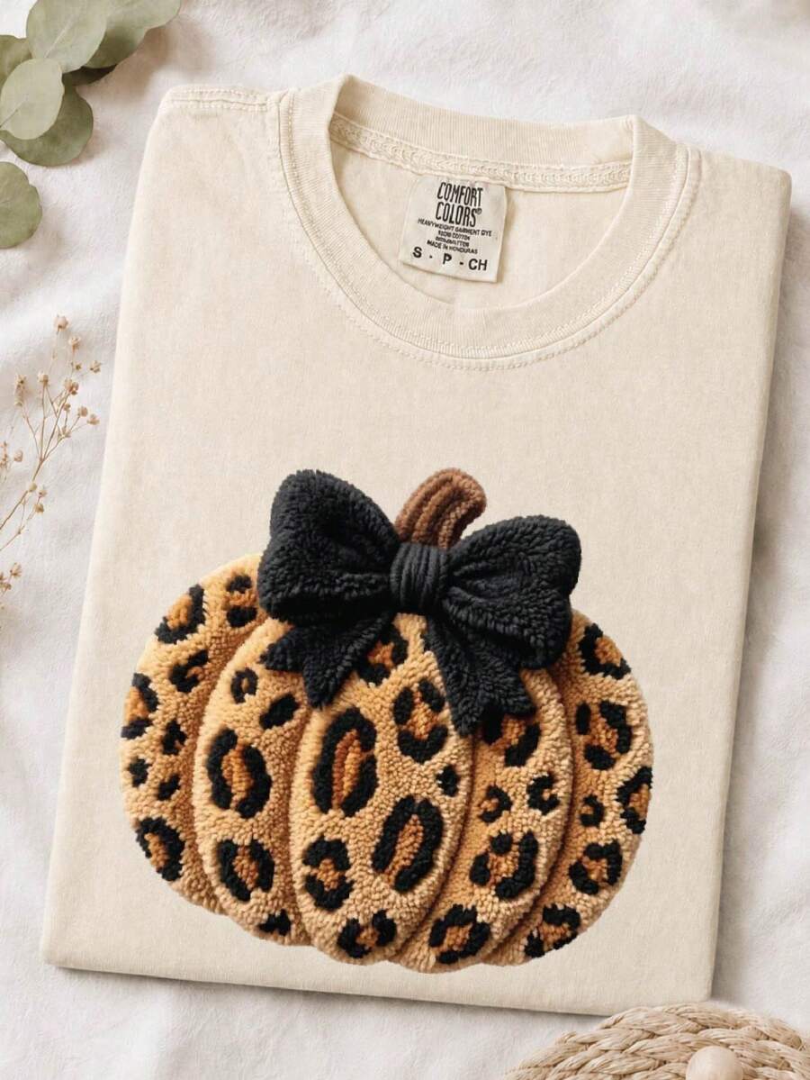 Leopard Pumpkin Bow (DTF Graphic Print) T-Shirt