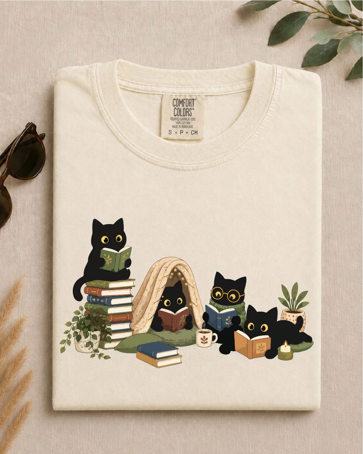 Black Cat Reading T-Shirt