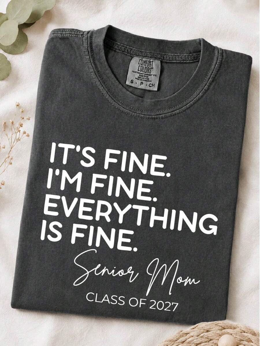 Senior Mom Class Of 2027 T-Shirt