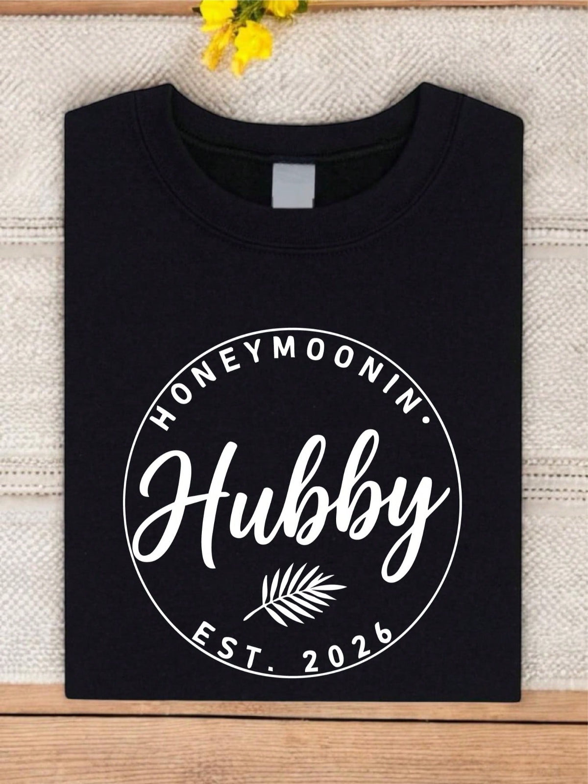 1PC Honeymoon'n Couple Est.2026 T-Shirt