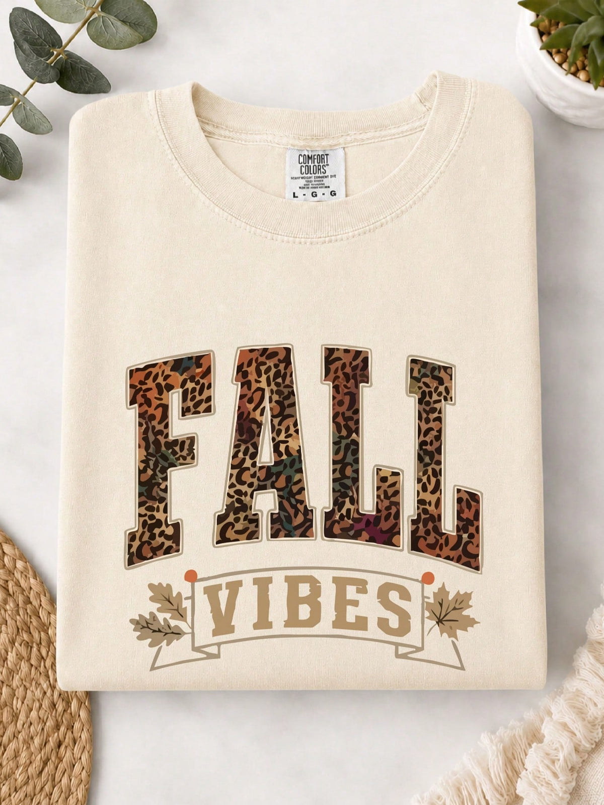 Leopard Fall Vibes T-Shirt